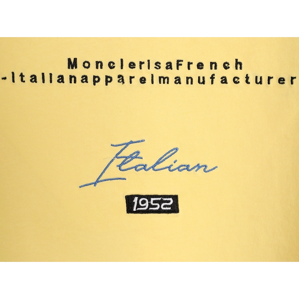 Moncler Appliqu¨¦ Embroidery 1952 Short-Sleeve T-Shirt,Moncler