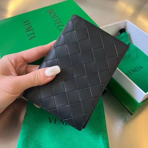 Bottega Veneta Intrecciato Passport Case 749441 13.3X9.5cm,Bottega Veneta Wallets