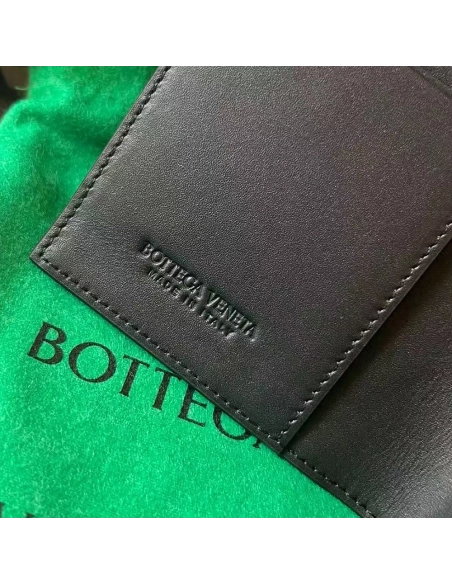 Bottega Veneta Intrecciato Passport Case 749441 13.3X9.5cm,Bottega Veneta Wallets