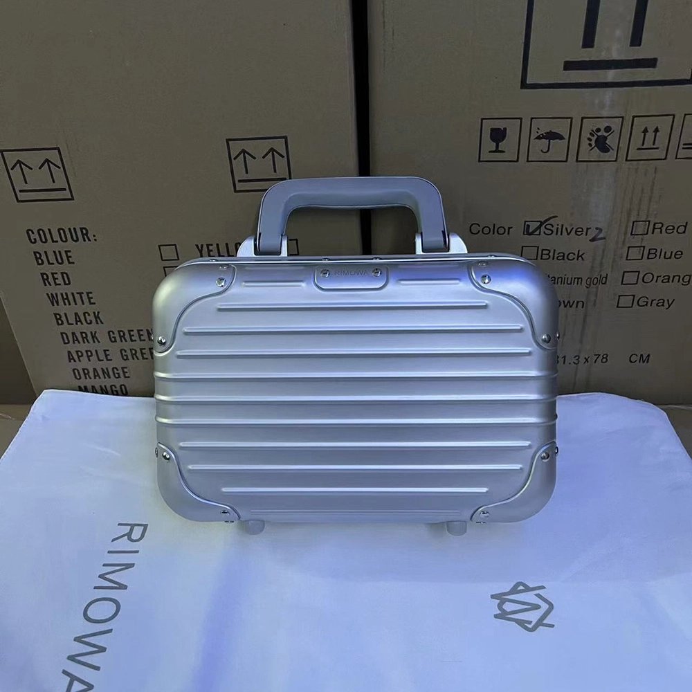 Rimowa Cross-Body Bag 19 93090001 26.2X8.8X18.7cm,Rimowa Bags