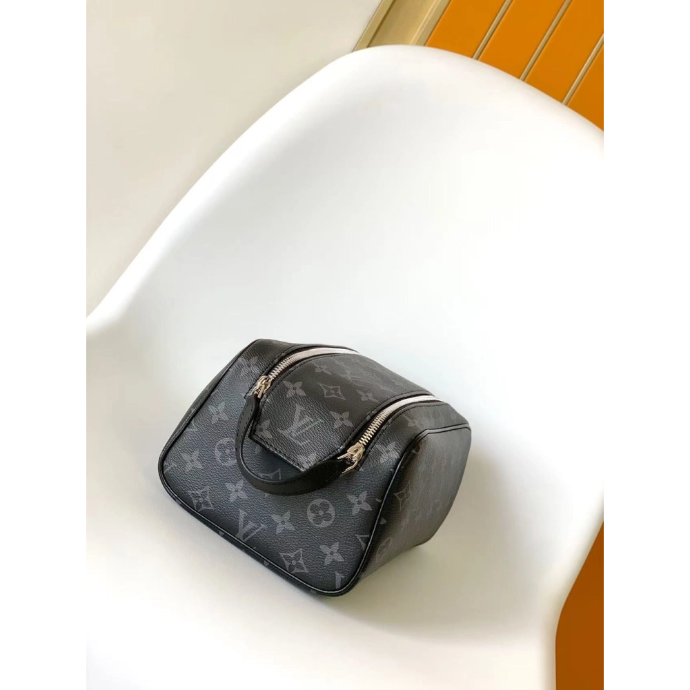 Louis Vuitton Dopp Kit Bags M46354 28X15X16.5cm,Louis Vuitton Bags