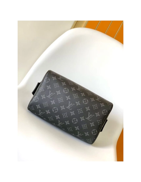 Louis Vuitton Dopp Kit Bags M46354 28X15X16.5cm,Louis Vuitton Bags