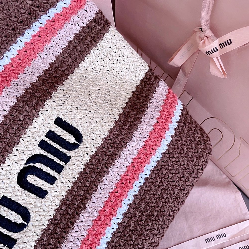 Miu Miu raffia-effect Woven Tote Bags 5BG228 40X34X16cm,Miu Miu Bags