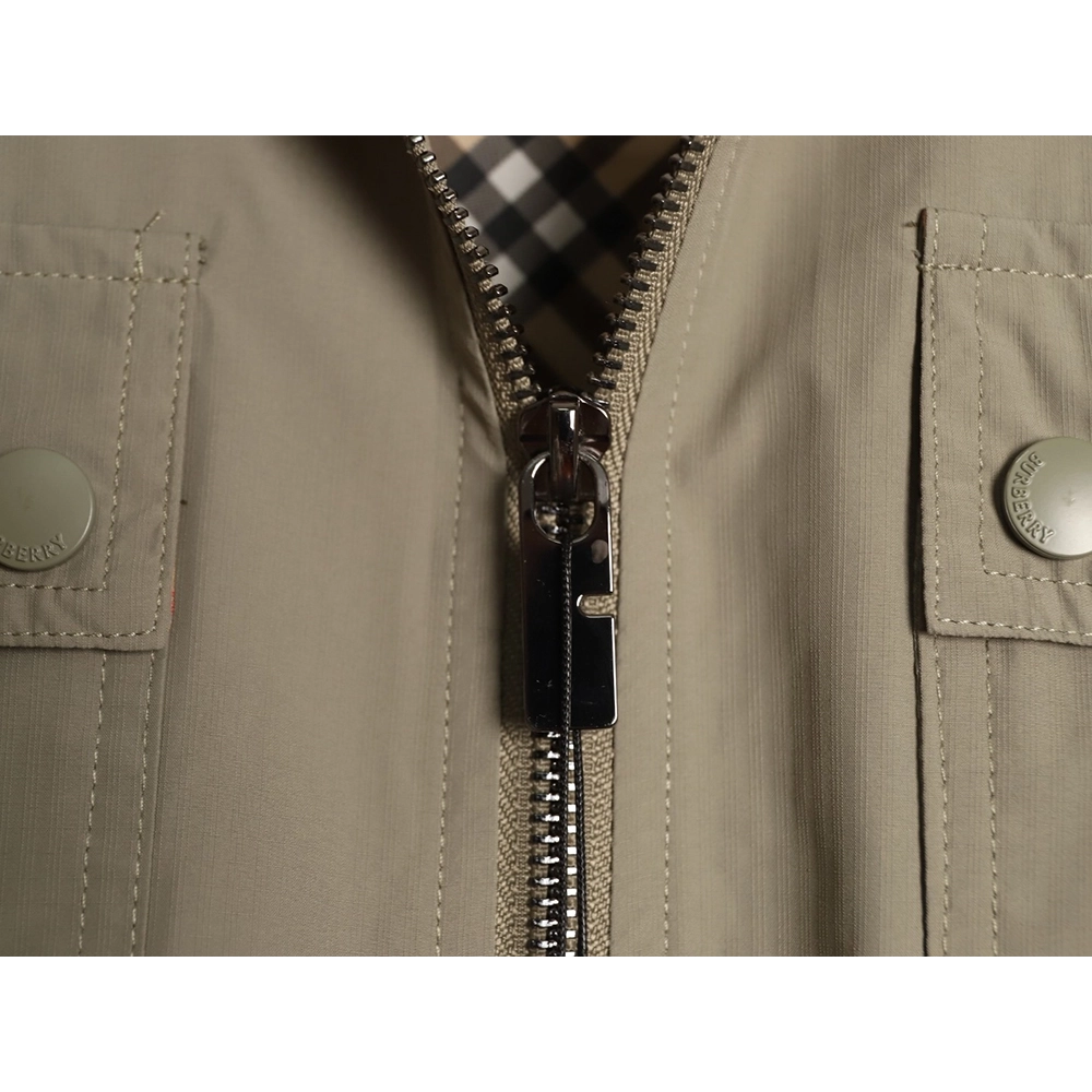 Burberry double-pocket embroidered lapel light jacket,Burberry