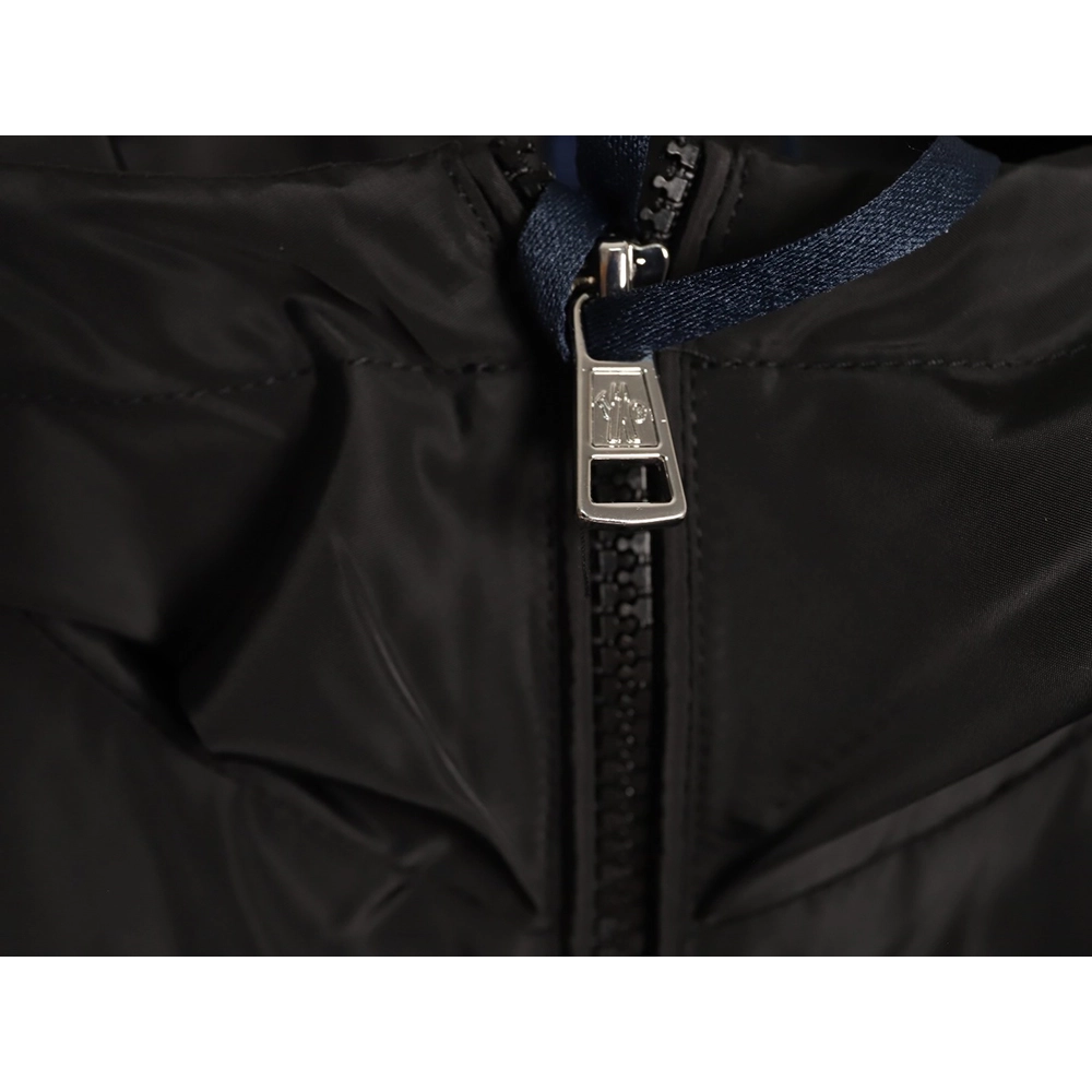Moncler Lightweight Casual Hooded Jacket with Sleeve Pocket TSK1,Moncler