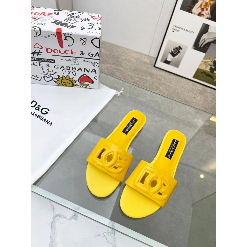 Dolce Gabbana Calfskin slides with DG logo,Dolce Gabbana Shoes