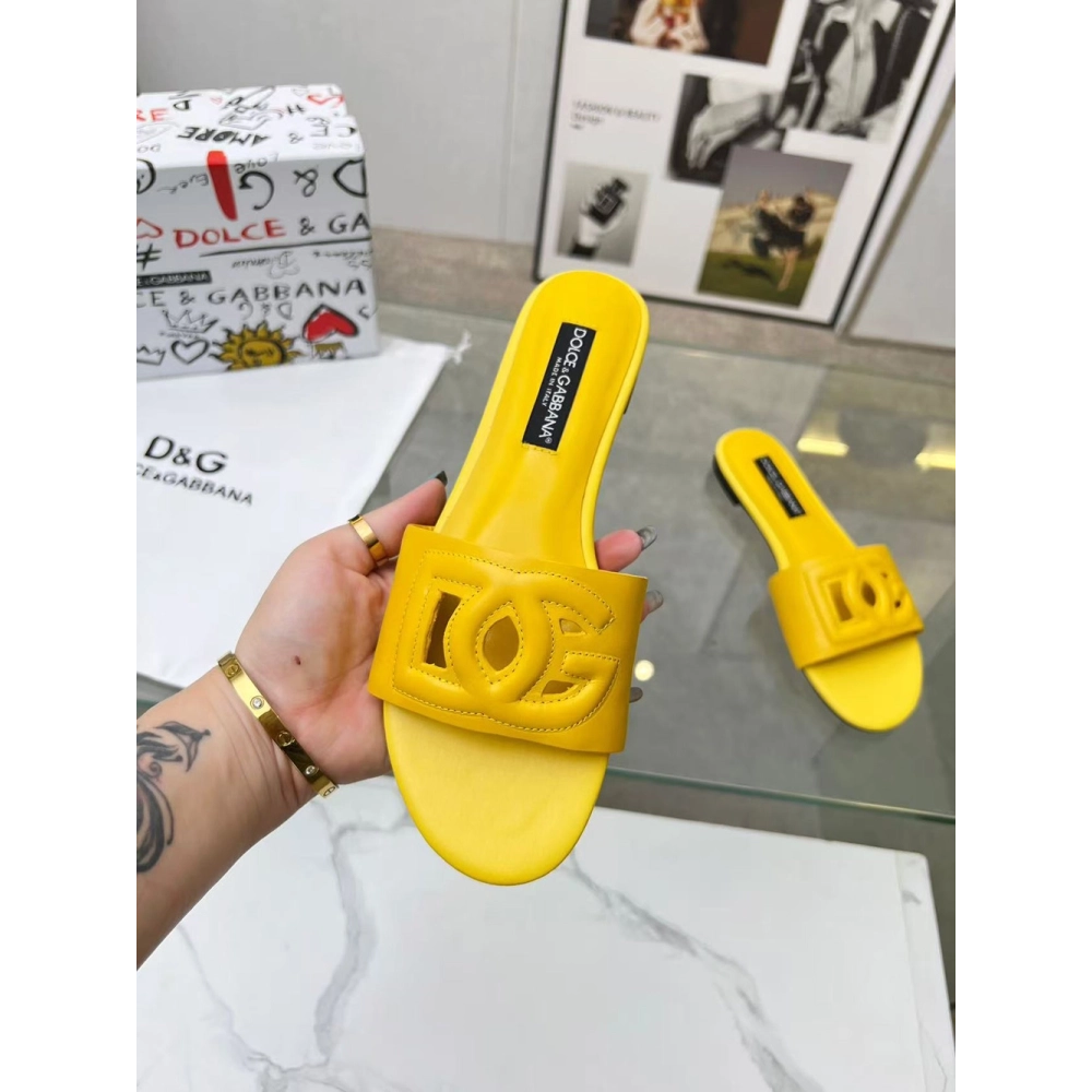 Dolce Gabbana Calfskin slides with DG logo,Dolce Gabbana Shoes