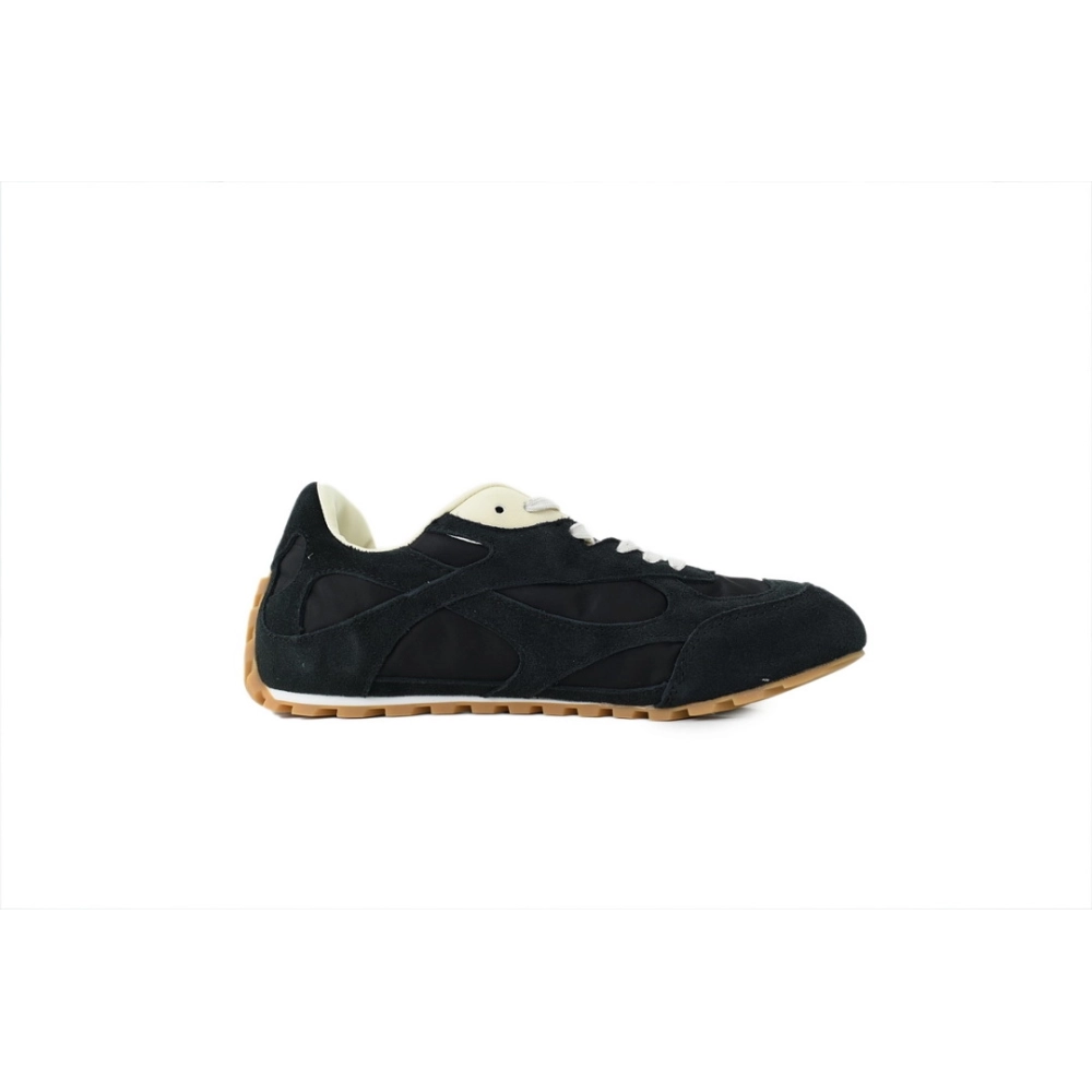 Discover premium Bottega Veneta Orbit Sneaker Black 838373 V3MS2 1000 sneakers. Shop iconic styles from top brands¡ªcrafted for 