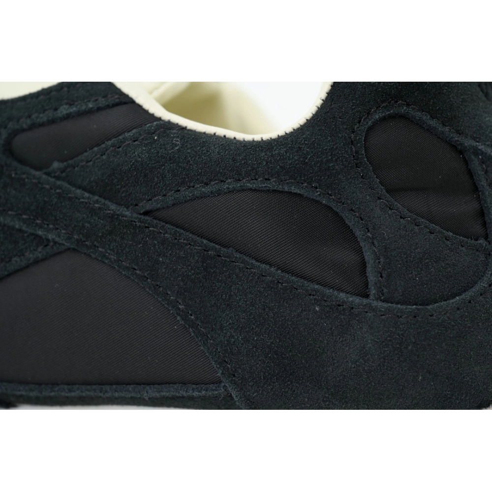 Discover premium Bottega Veneta Orbit Sneaker Black 838373 V3MS2 1000 sneakers. Shop iconic styles from top brands¡ªcrafted for 