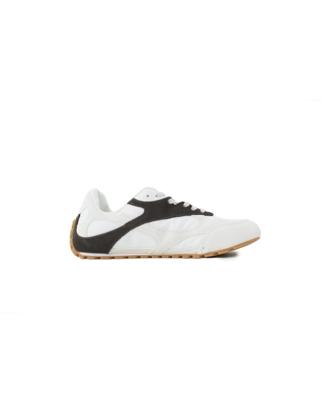 Discover premium Bottega Veneta Orbit Sneaker White Black 867921 V3MS2 9163 sneakers. Shop iconic styles from top brands¡ªcrafte