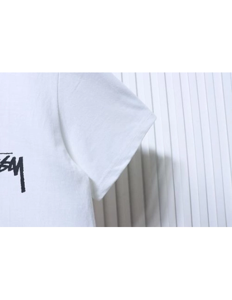 Discover premium Stussy Dice Print T-Shirt White sneakers. Shop iconic styles from top brands¡ªcrafted for men and women.
