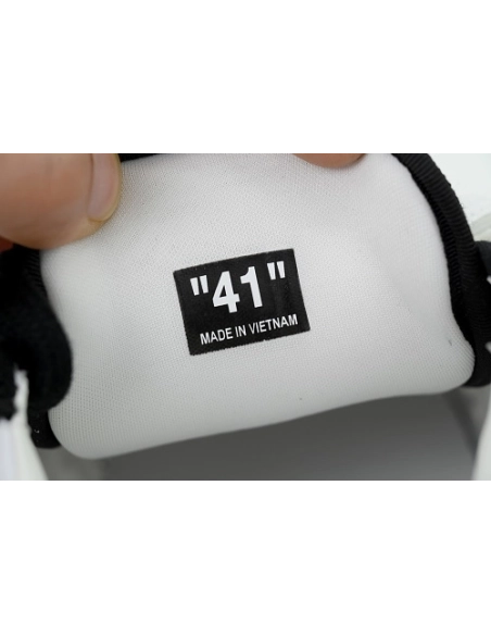 Discover premium Off-White 3.0 Off-Court sneakers Black OMIA29KS 24LEA 0010110 sneakers. Shop iconic styles from top brands¡ªcra