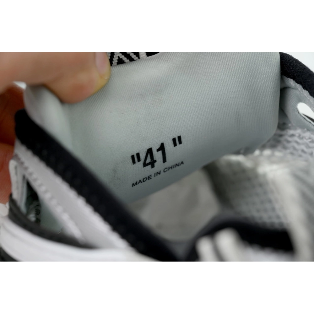 Discover premium Off-white Be Right Back Silver Black OMIA29SS 26FAB00 17210 sneakers. Shop iconic styles from top brands¡ªcraft
