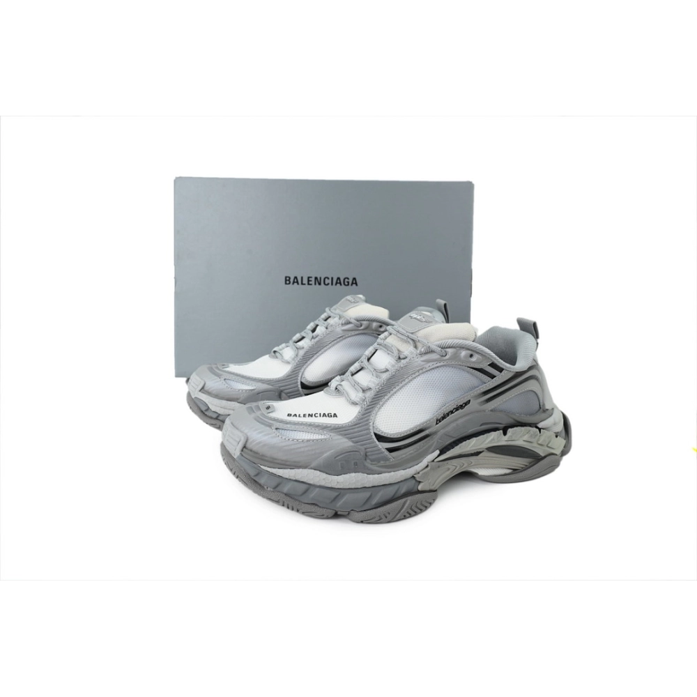 Discover premium Balenciaga Triple S 2 Gradient Grey 865849 WTR2G 1800 sneakers. Shop iconic styles from top brands¡ªcrafted for