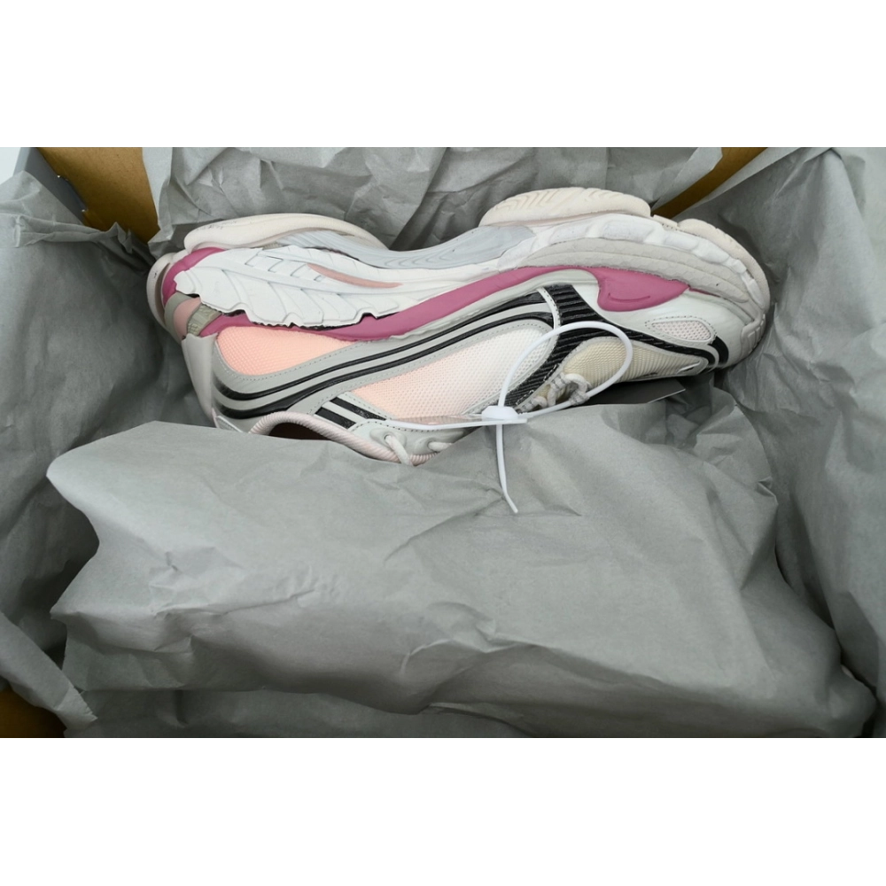 Discover premium Balenciaga Triple S 2 Gradient Purple 865851 WTR2G 6800 sneakers. Shop iconic styles from top brands¡ªcrafted f