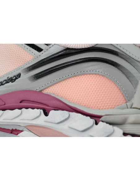 Discover premium Balenciaga Triple S 2 Gradient Purple 865851 WTR2G 6800 sneakers. Shop iconic styles from top brands¡ªcrafted f
