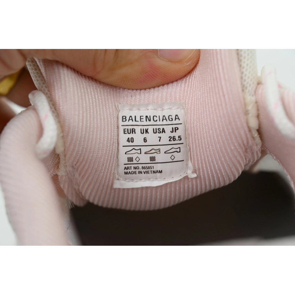 Discover premium Balenciaga Triple S 2 Gradient Purple 865851 WTR2G 6800 sneakers. Shop iconic styles from top brands¡ªcrafted f