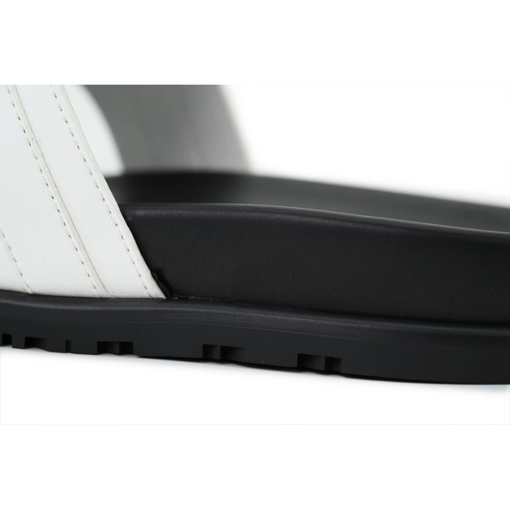 Discover premium Hermes Flat Thong Sandals White sneakers. Shop iconic styles from top brands¡ªcrafted for men and women.