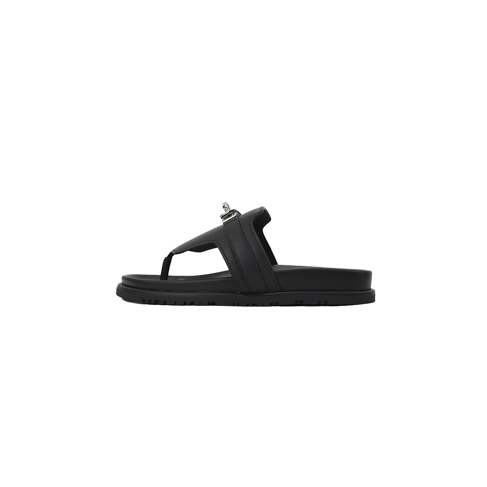 Discover premium Hermes Flat Thong Sandals Black sneakers. Shop iconic styles from top brands¡ªcrafted for men and women.