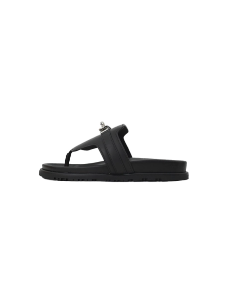 Discover premium Hermes Flat Thong Sandals Black sneakers. Shop iconic styles from top brands¡ªcrafted for men and women.