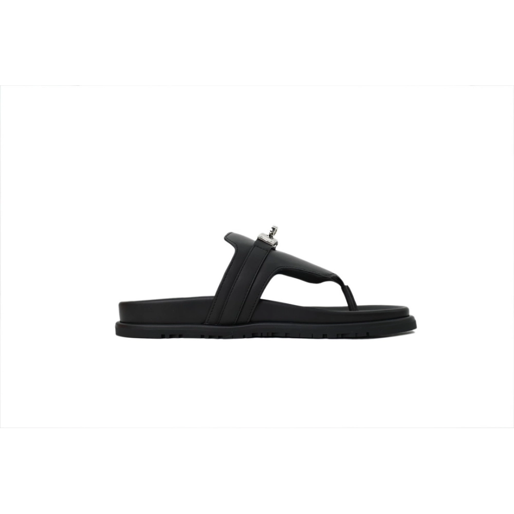 Discover premium Hermes Flat Thong Sandals Black sneakers. Shop iconic styles from top brands¡ªcrafted for men and women.