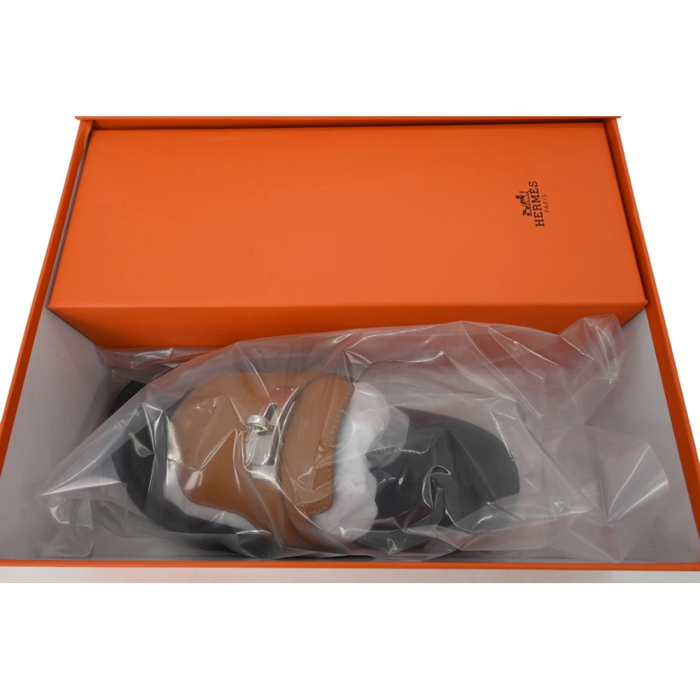 Discover premium Hermes Flat Thong Sandals Brown sneakers. Shop iconic styles from top brands¡ªcrafted for men and women.