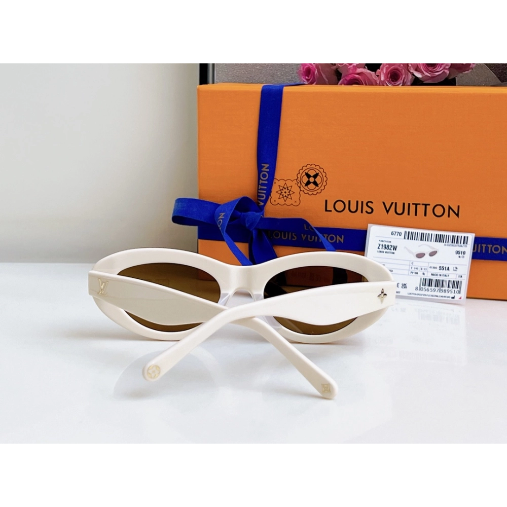 Louis Vuitton Sunglasses 007 | Luxury Designer Eyewear