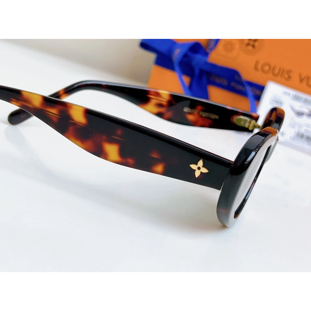 Louis Vuitton Sunglasses 009 | Luxury Designer Eyewear