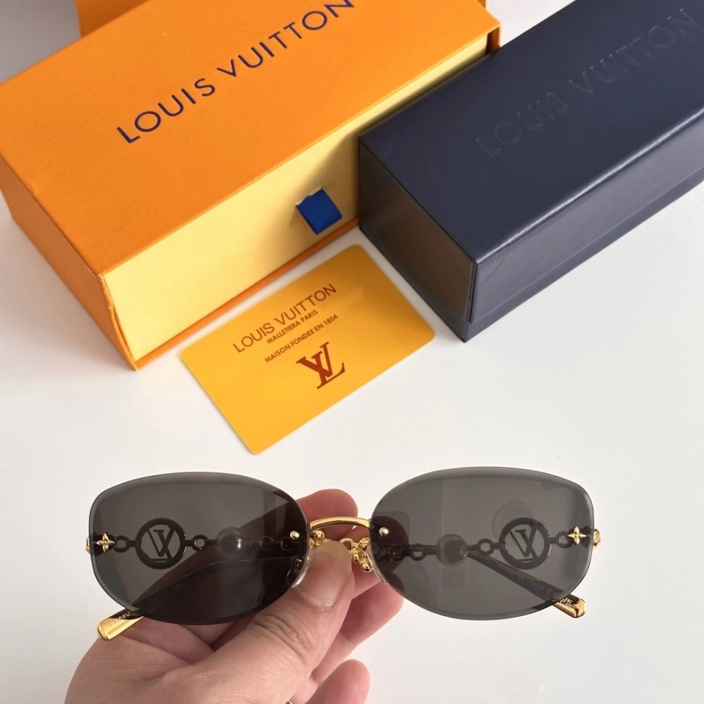 Louis Vuitton Sunglasses 011 | Premium Designer Sunglasses | Fast Shipping