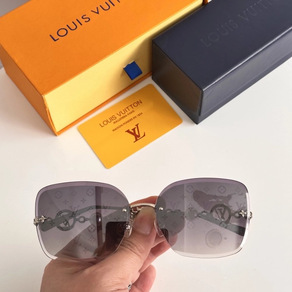 Louis Vuitton Sunglasses 012 | Premium Designer Sunglasses | Fast Shipping