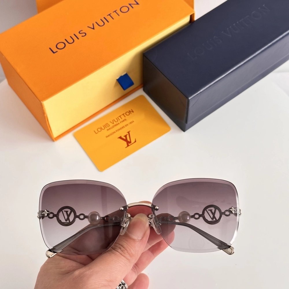 Louis Vuitton Sunglasses 012 | Premium Designer Sunglasses | Fast Shipping