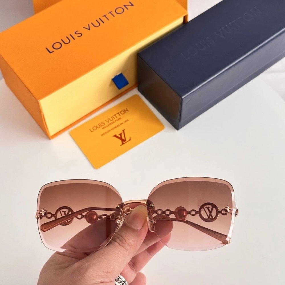 Louis Vuitton Sunglasses 012 | Premium Designer Sunglasses | Fast Shipping