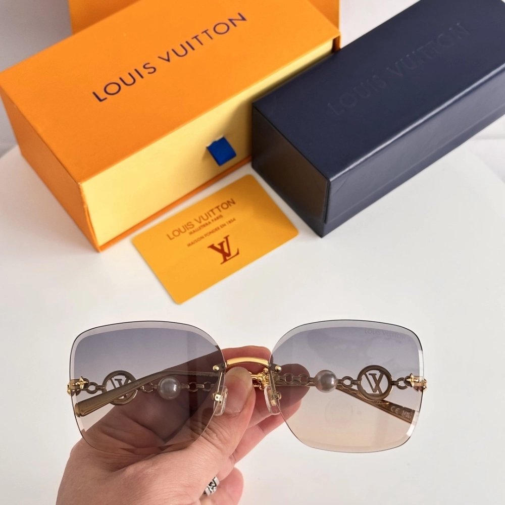 Louis Vuitton Sunglasses 012 | Premium Designer Sunglasses | Fast Shipping