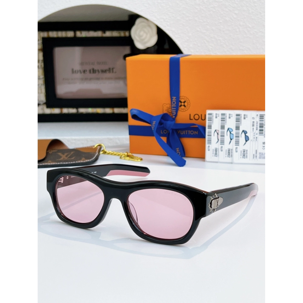 Louis Vuitton Sunglasses 018 | Premium Designer Sunglasses | Fast Shipping