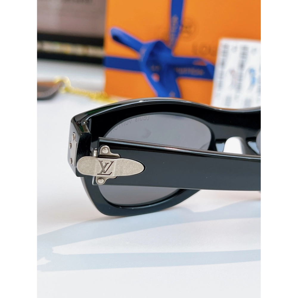 Louis Vuitton Sunglasses 018 | Premium Designer Sunglasses | Fast Shipping