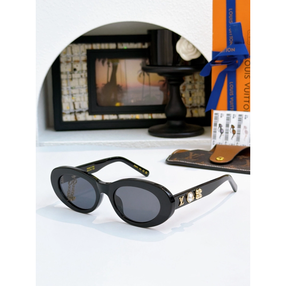 Louis Vuitton Sunglasses 021 LV Eyewear | Luxury Accessories
