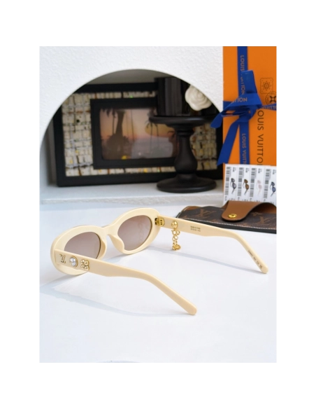 Louis Vuitton Sunglasses 021 LV Eyewear | Luxury Accessories