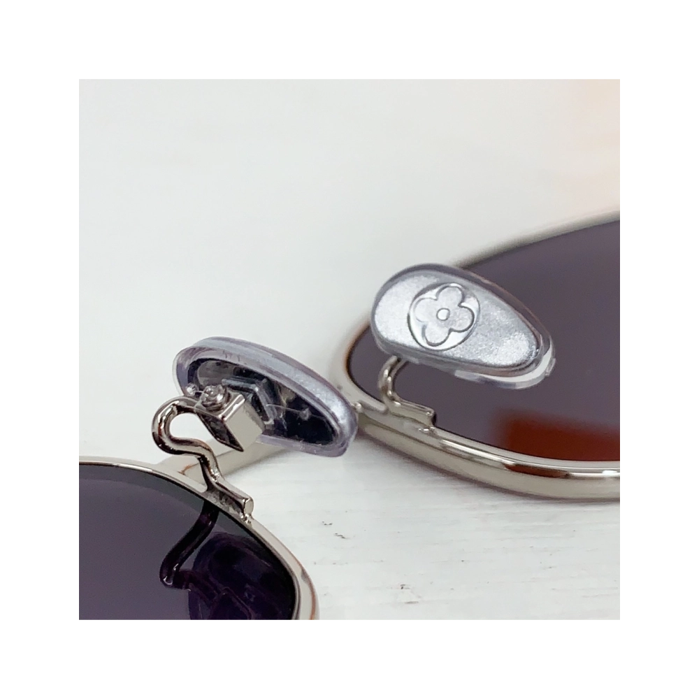 Louis Vuitton Sunglasses 022 LV Eyewear | Luxury Accessories