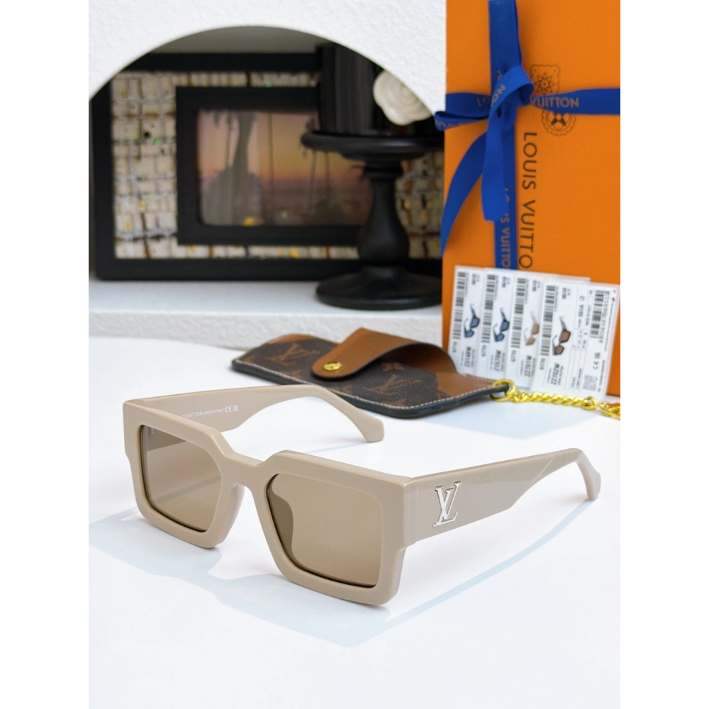 Louis Vuitton Sunglasses 023 LV Eyewear | Luxury Accessories