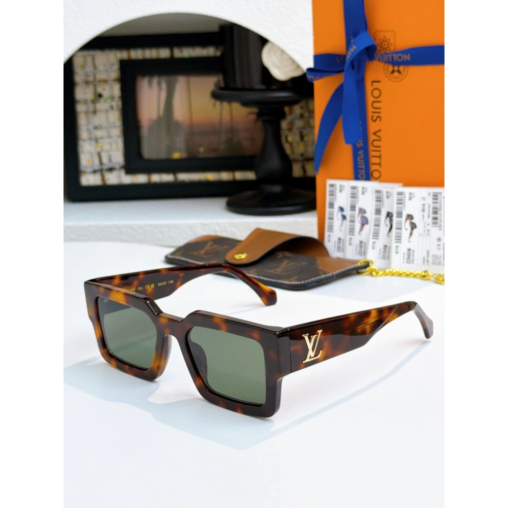 Louis Vuitton Sunglasses 023 LV Eyewear | Luxury Accessories