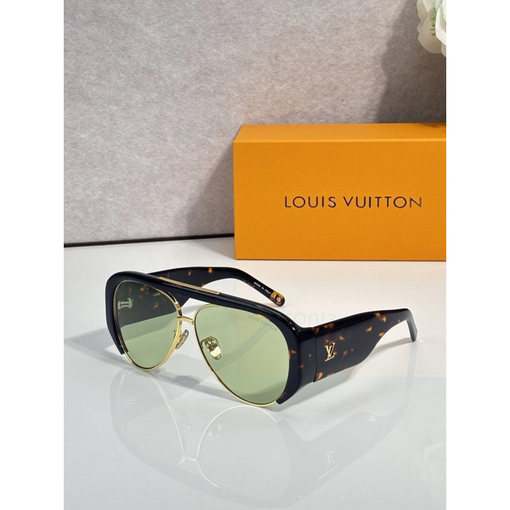 Louis Vuitton Sunglasses 027 LV Eyewear | Luxury Accessories