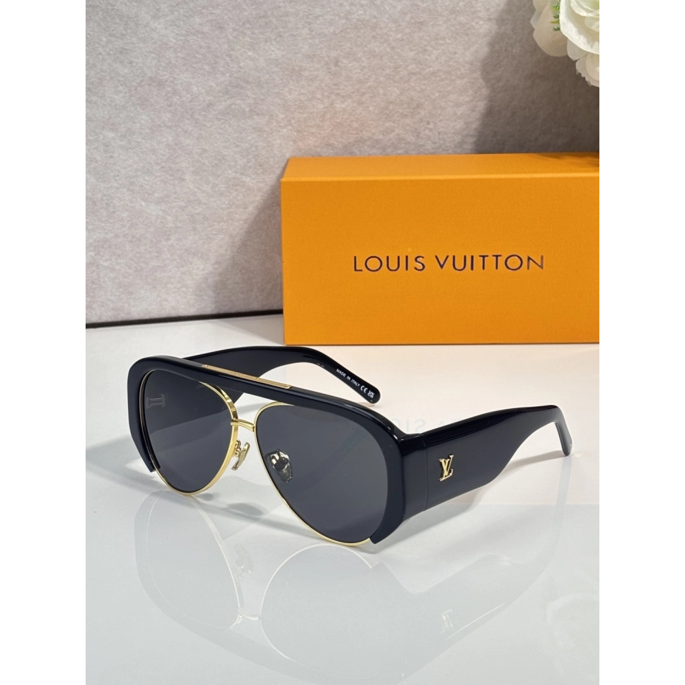 Louis Vuitton Sunglasses 027 LV Eyewear | Luxury Accessories