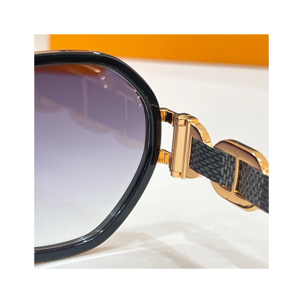 Louis Vuitton Sunglasses 028 LV Eyewear | Luxury Accessories