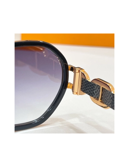 Louis Vuitton Sunglasses 028 LV Eyewear | Luxury Accessories