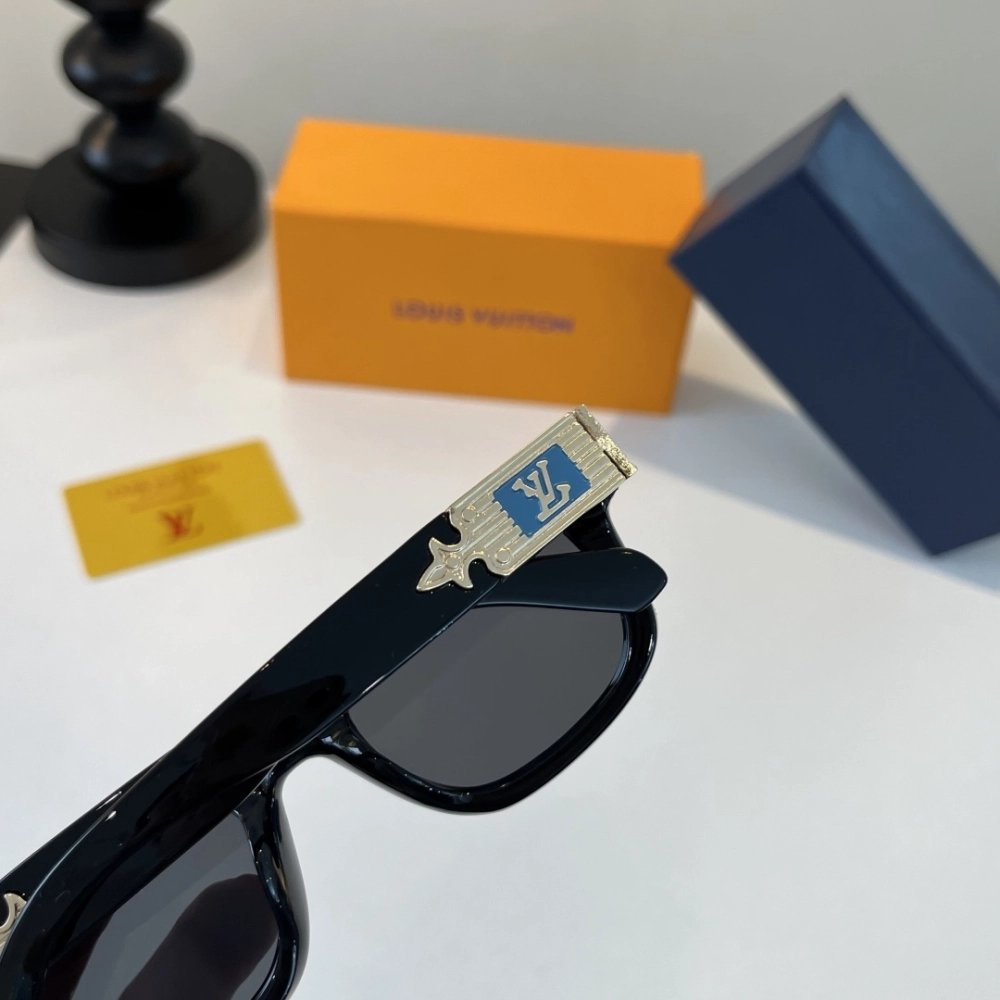 Louis Vuitton Sunglasses 029 LV Eyewear | Luxury Accessories