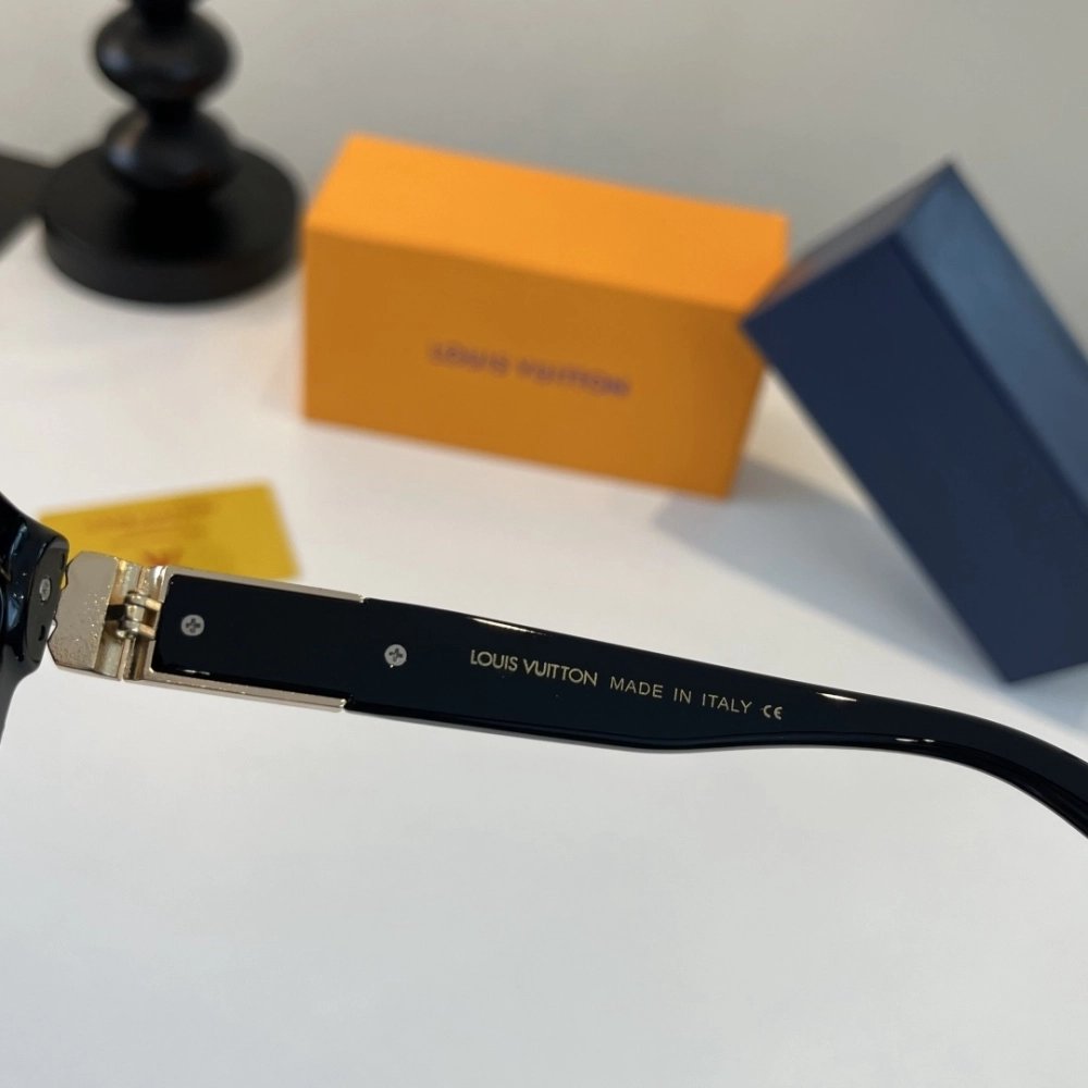 Louis Vuitton Sunglasses 029 LV Eyewear | Luxury Accessories