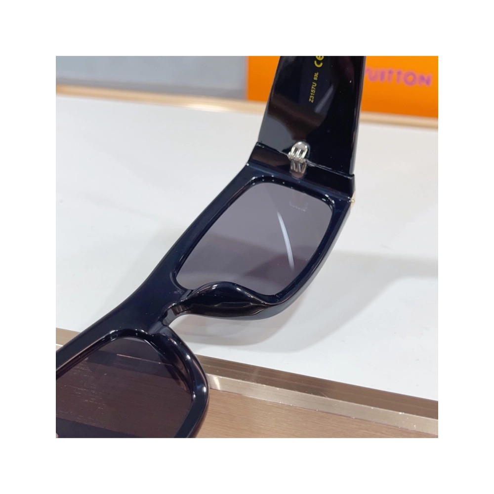 Louis Vuitton Sunglasses 030 LV Eyewear | Luxury Accessories