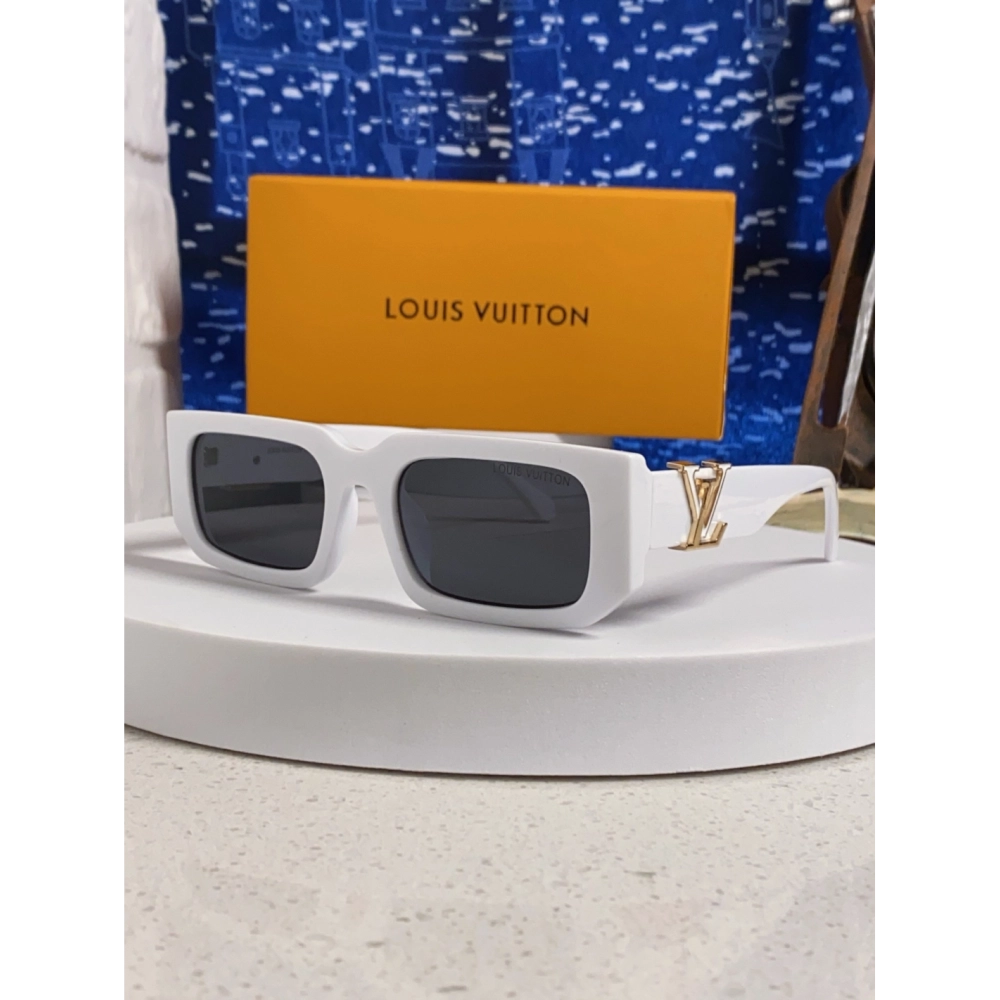 Louis Vuitton Sunglasses 032 | Designer Sunglasses | New & Pre-Owned