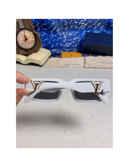 Louis Vuitton Sunglasses 032 | Designer Sunglasses | New & Pre-Owned