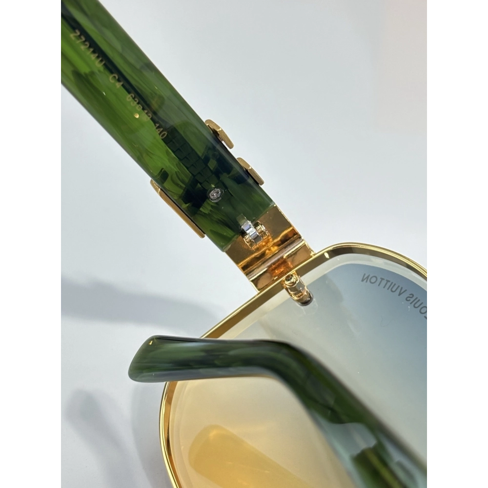 Louis Vuitton Sunglasses 038 | Designer Sunglasses | New & Pre-Owned